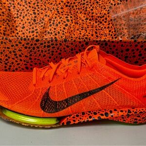 Nike air zoom victory 2 SZ men 6.5  Orange Running Shoe with Black